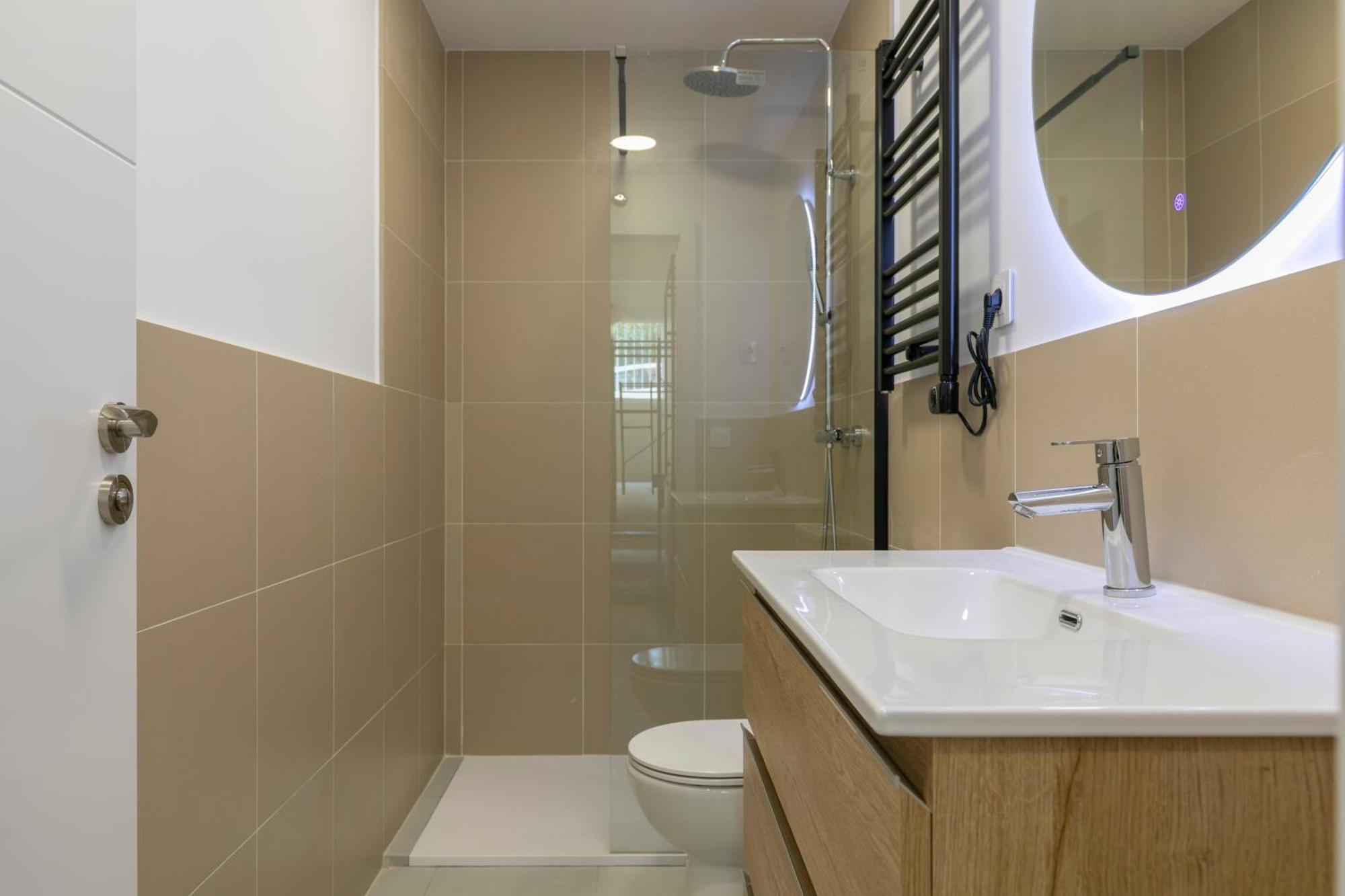 Homeabout Smart Rooms Bravo Murillo - Sin Recepcion Madrid Bagian luar foto