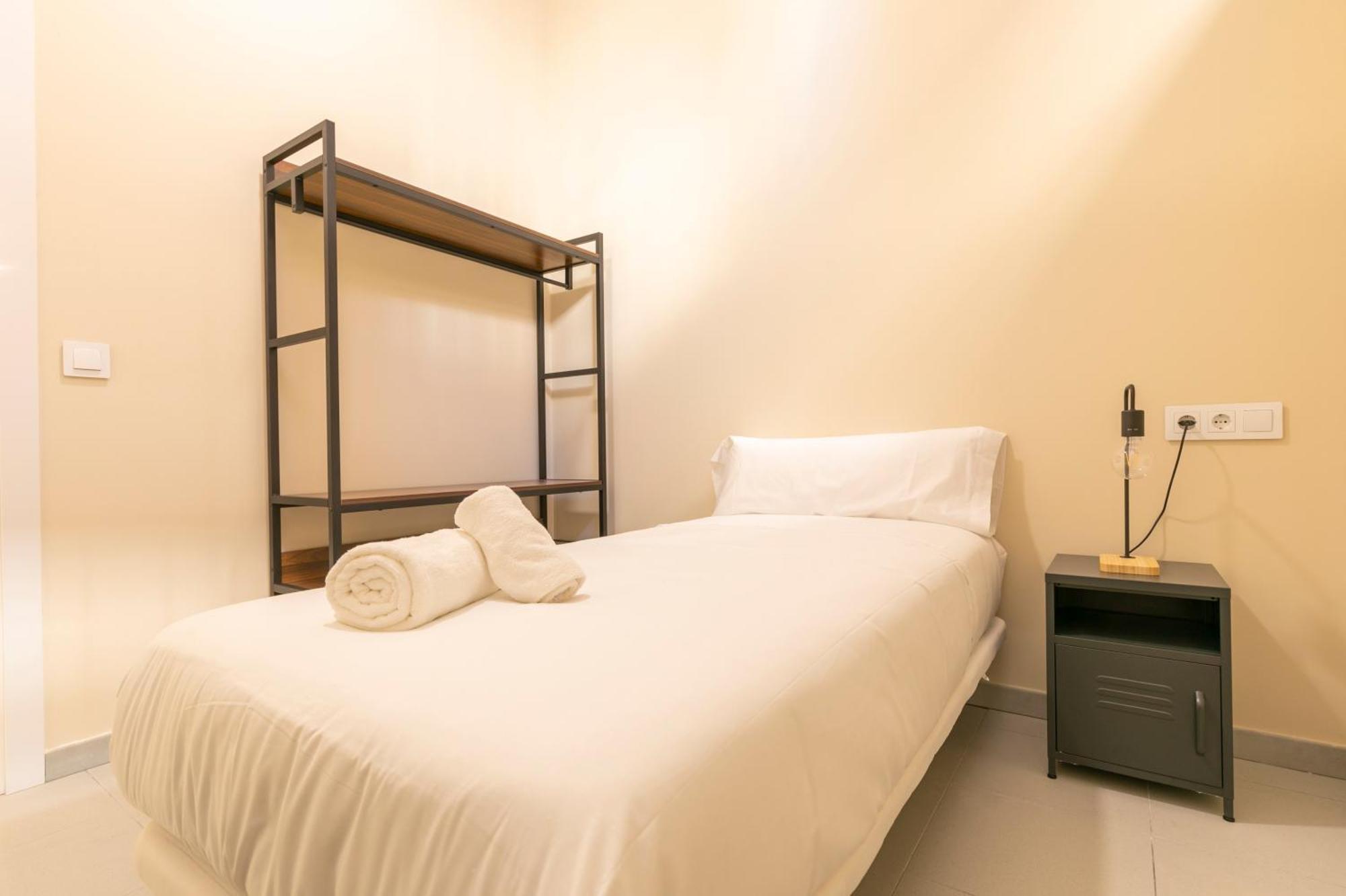 Homeabout Smart Rooms Bravo Murillo - Sin Recepcion Madrid Bagian luar foto