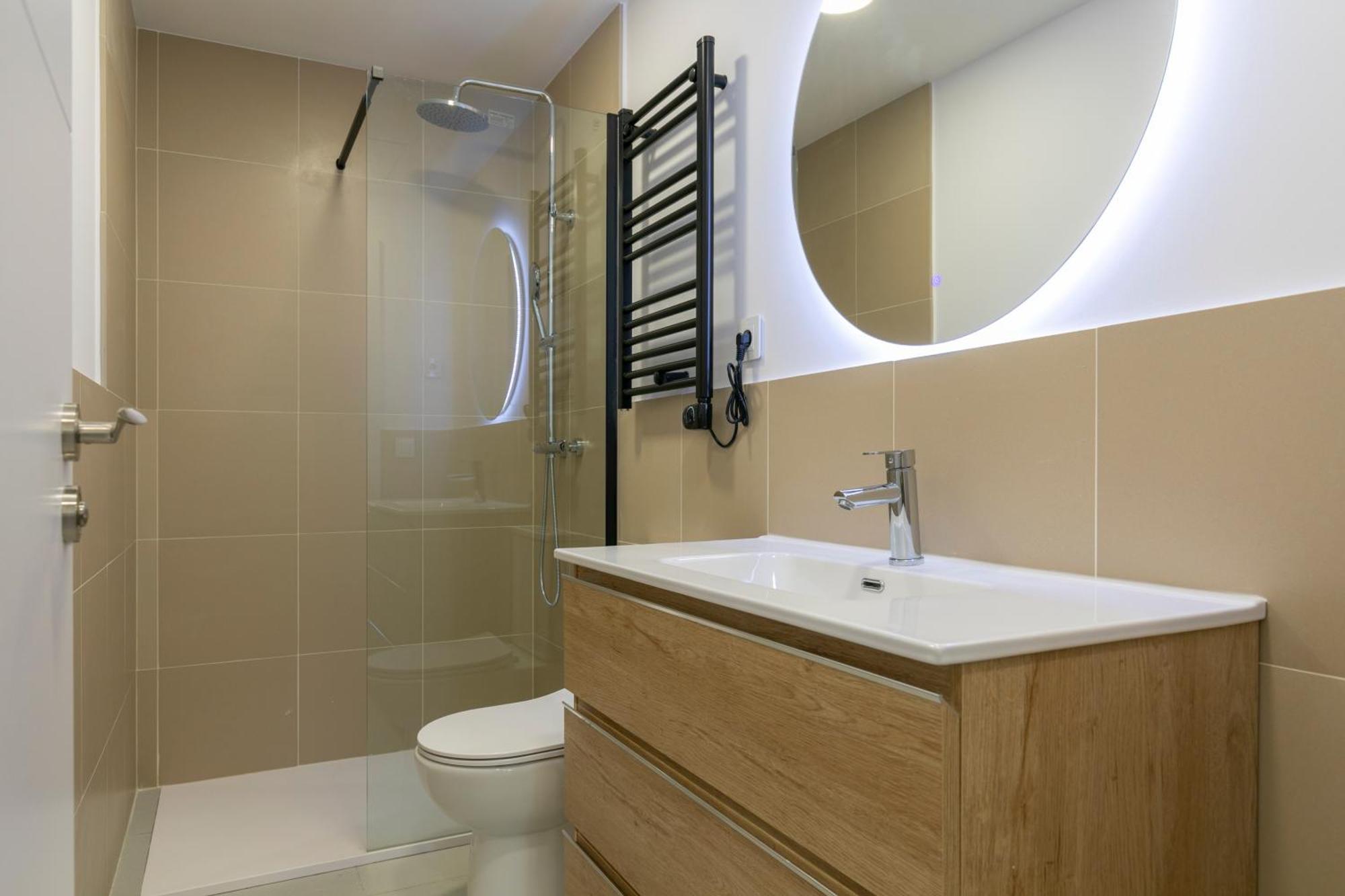 Homeabout Smart Rooms Bravo Murillo - Sin Recepcion Madrid Bagian luar foto